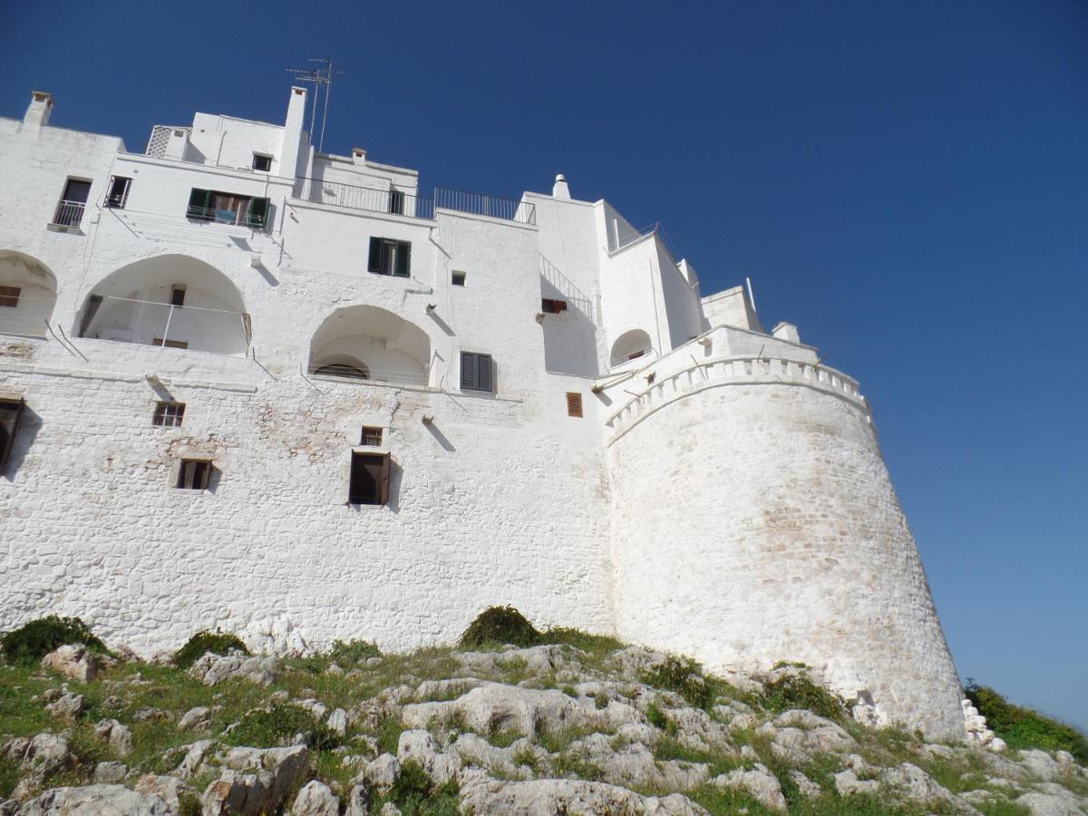 Casa Josephina - Three Level Stone Home With Balcony, 2 Roof Terraces & Sea Views Ostuni Exterior photo