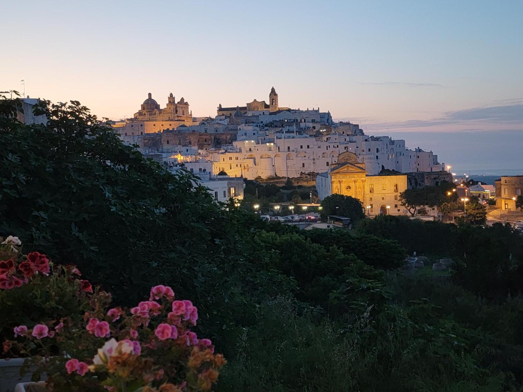Casa Josephina - Three Level Stone Home With Balcony, 2 Roof Terraces & Sea Views Ostuni Exterior photo
